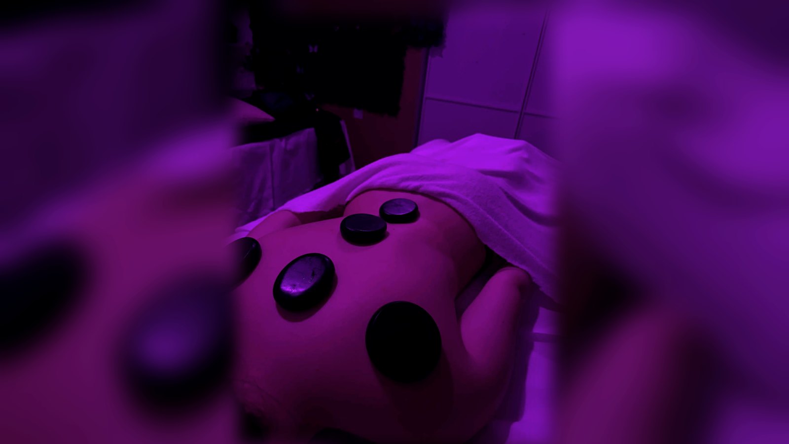 Massage dos nuque epaules a Toulouse chez Moon & Star