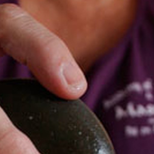 Massage aux pierres chaudes a Toulouse - Moon & Star